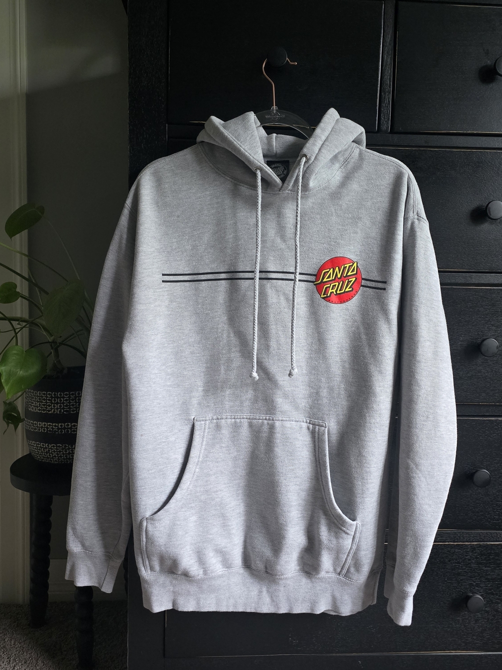 Santa Cruz Skateboards Gray Pullover Hoodie with Red & Yellow Logo